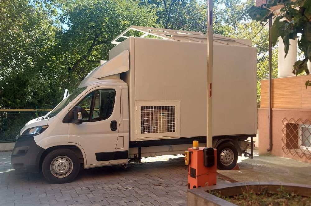 Laboratorul mobil al APM Bac u trimis la Cluj Napoca s